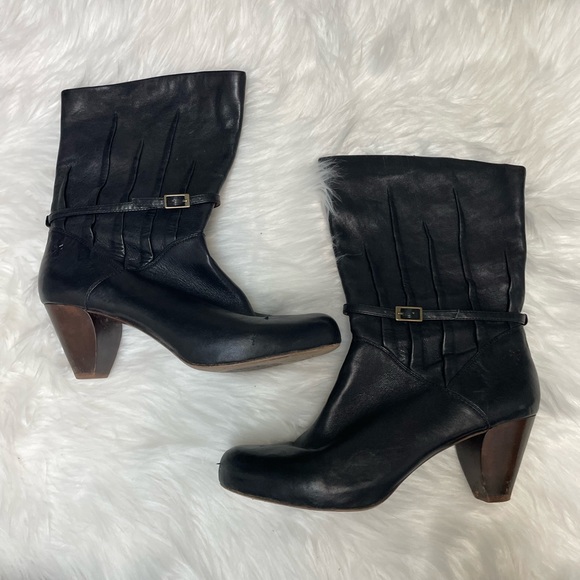 | Frye | Lisa Pleated Leather Boots. Size 8.5. - Picture 1 of 5